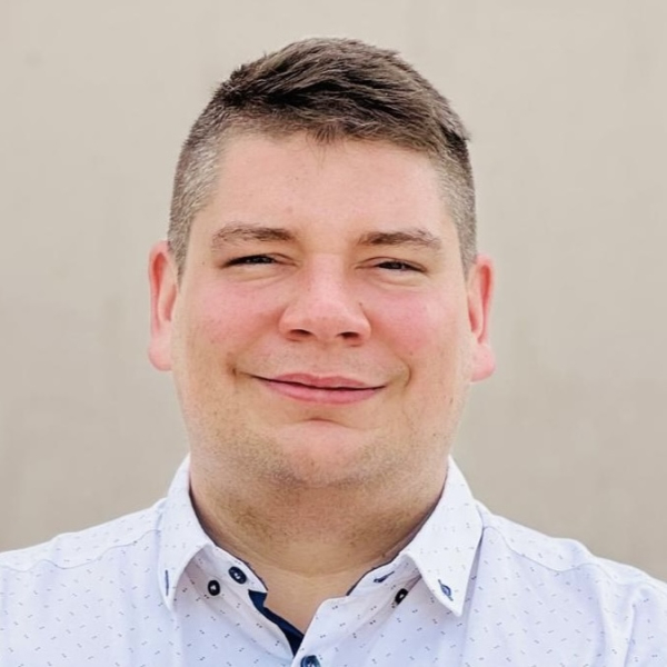 Rádi Renátó